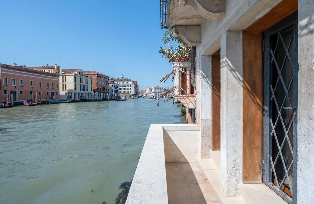 Palace Canal View By Wonderful Italy-1
